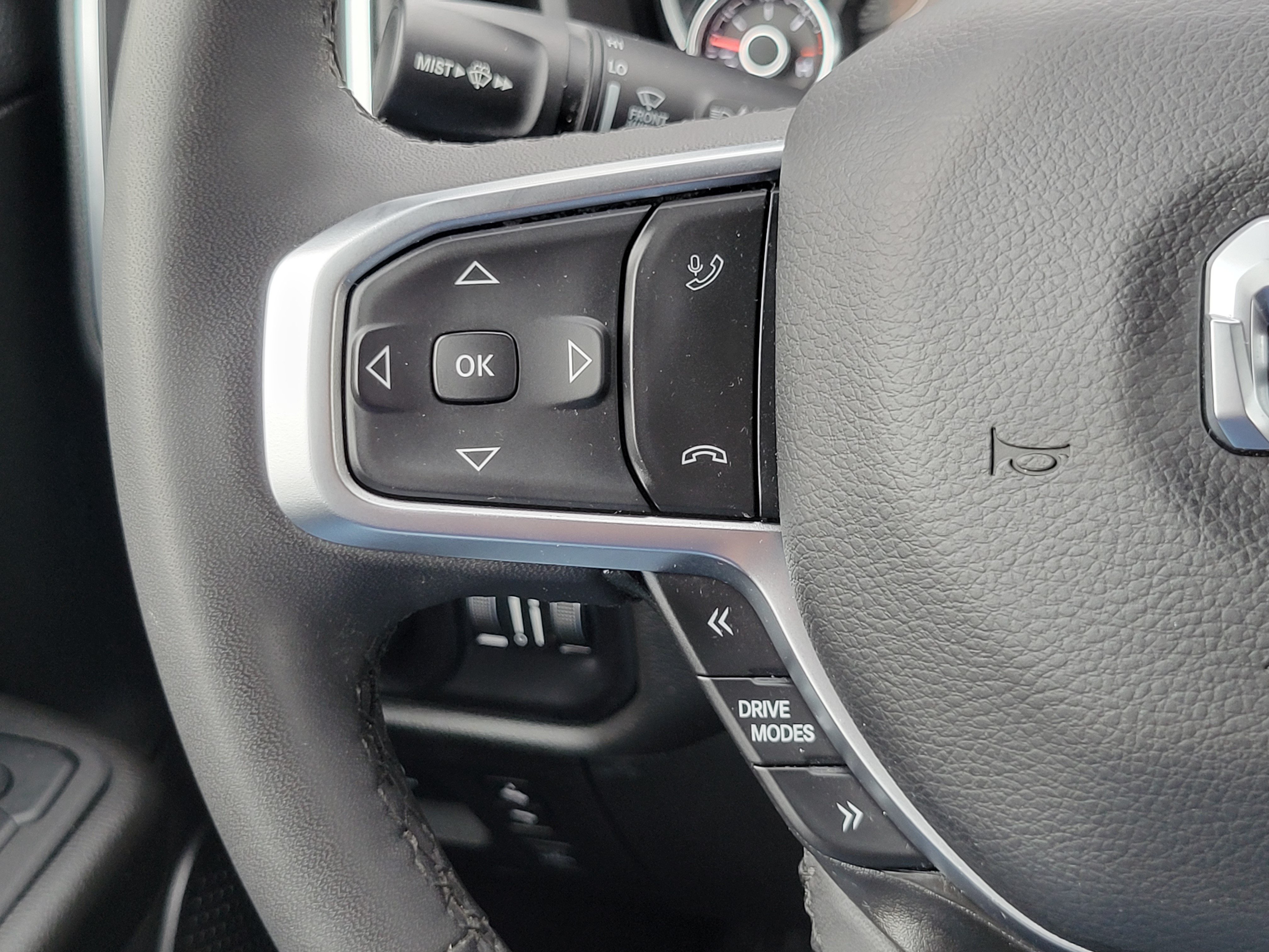 Used 2025 RAM 1500 Big Horn AWD/4WD image 11