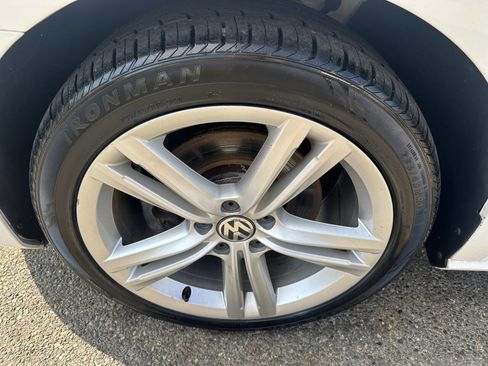 Used 2014 Volkswagen Passat TDI SE image 31