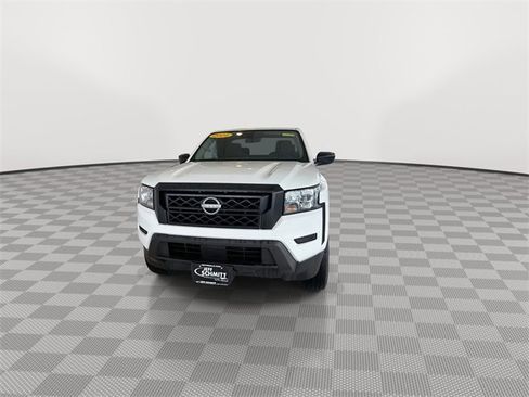Used 2024 Nissan Frontier S w/ S Utility Package image 4