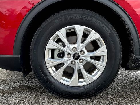 Used 2023 Ford Escape Active w/ Cold Weather Package FWD image 8