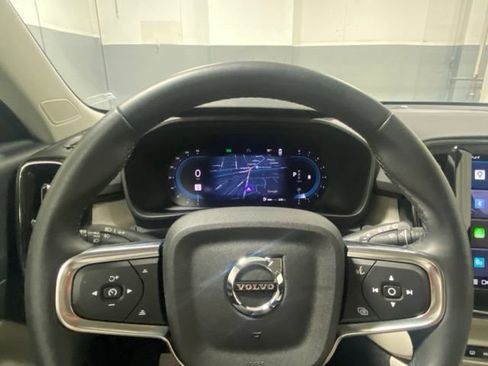 Used 2023 Volvo XC40 B5 Plus w/ Climate Package AWD/4WD image 15