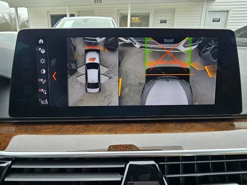 Used 2018 BMW 530i xDrive image 36