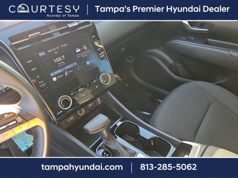 Certified 2023 Hyundai Tucson SE image 17