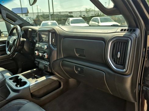 Used 2022 GMC Sierra 2500 AT4 image 22