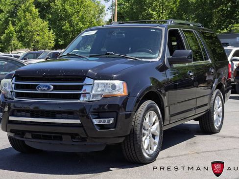 Used 2017 Ford Expedition Limited w/ Equipment Group 301A AWD/4WD image 17