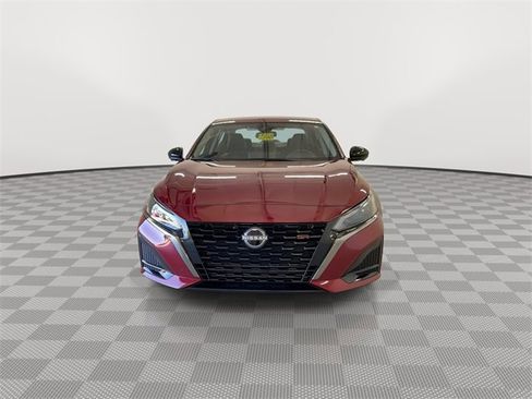 Certified 2024 Nissan Altima 2.0 SR image 4