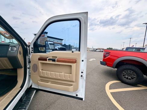 Used 2010 Ford F250 King Ranch AWD/4WD image 32