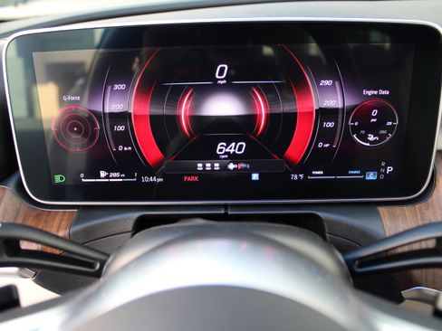 Used 2025 Mercedes-Benz C 300 Sedan image 18