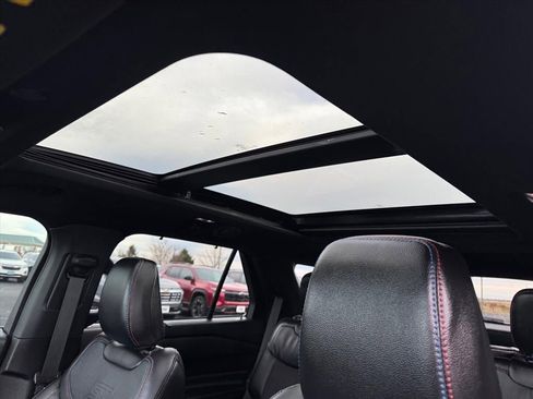 Used 2023 Ford Explorer ST w/ Equipment Group 401A image 4