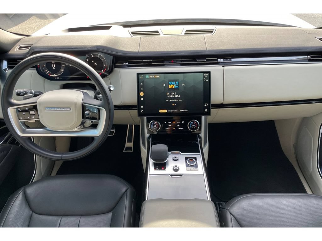 Used 2023 Land Rover Range Rover Long Wheelbase SE AWD/4WD image 14