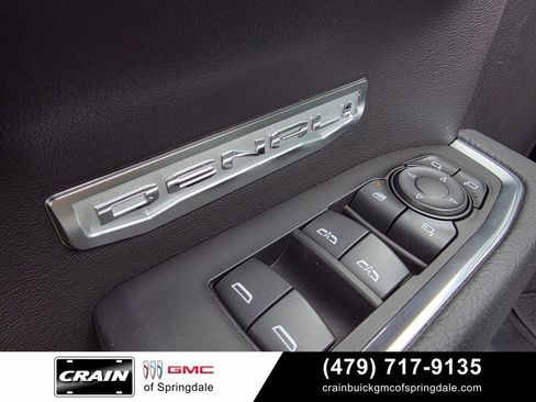 Used 2025 GMC Sierra 1500 Denali AWD/4WD image 12