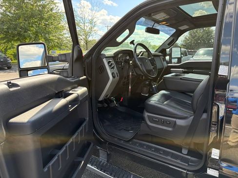 Used 2015 Ford F350 Lariat w/ Lariat Ultimate Package AWD/4WD image 6