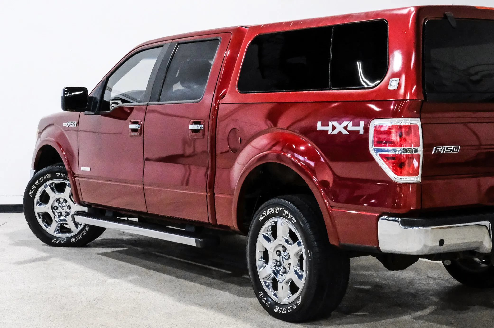 Used 2014 Ford F150 Lariat w/ Equipment Group 502A Luxury AWD/4WD image 14