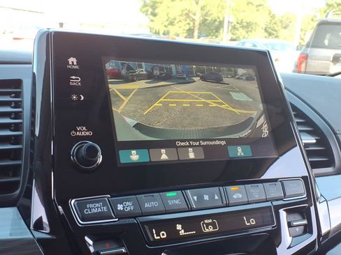 Used 2024 Honda Odyssey Elite image 19