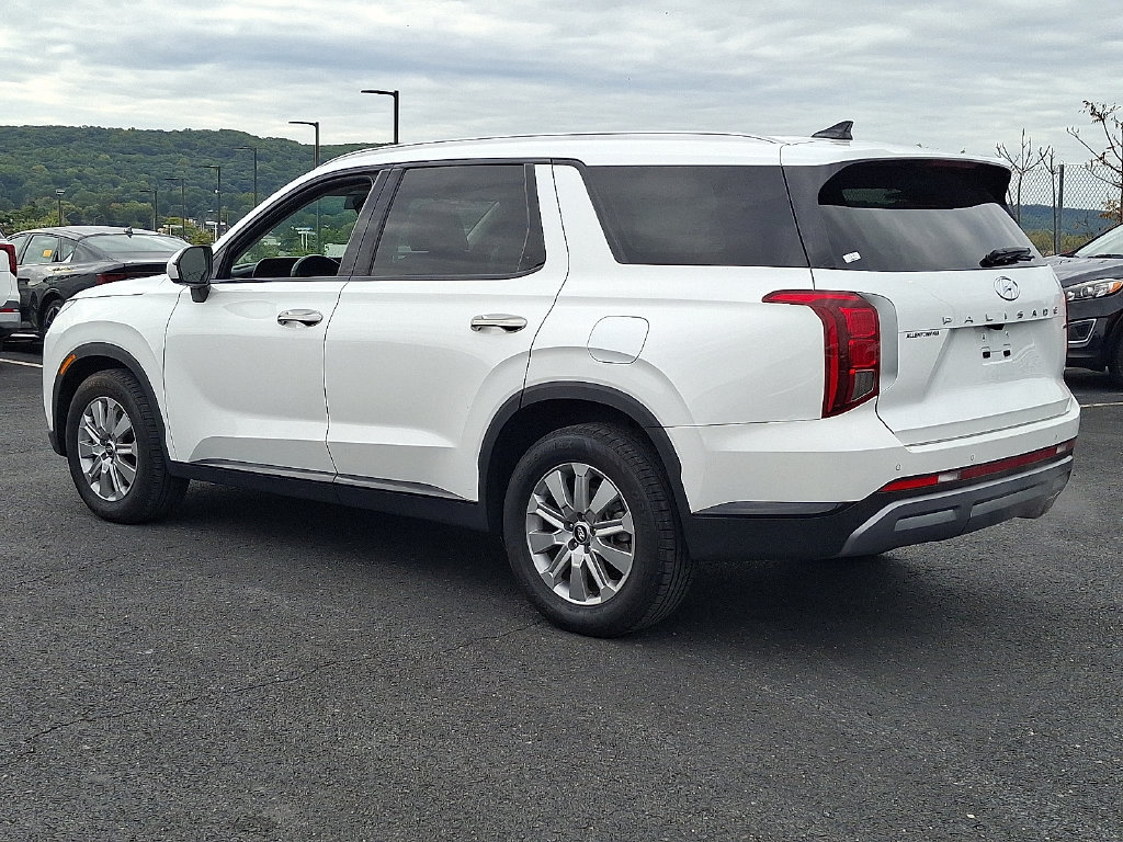 Used 2024 Hyundai Palisade SEL AWD/4WD image 4