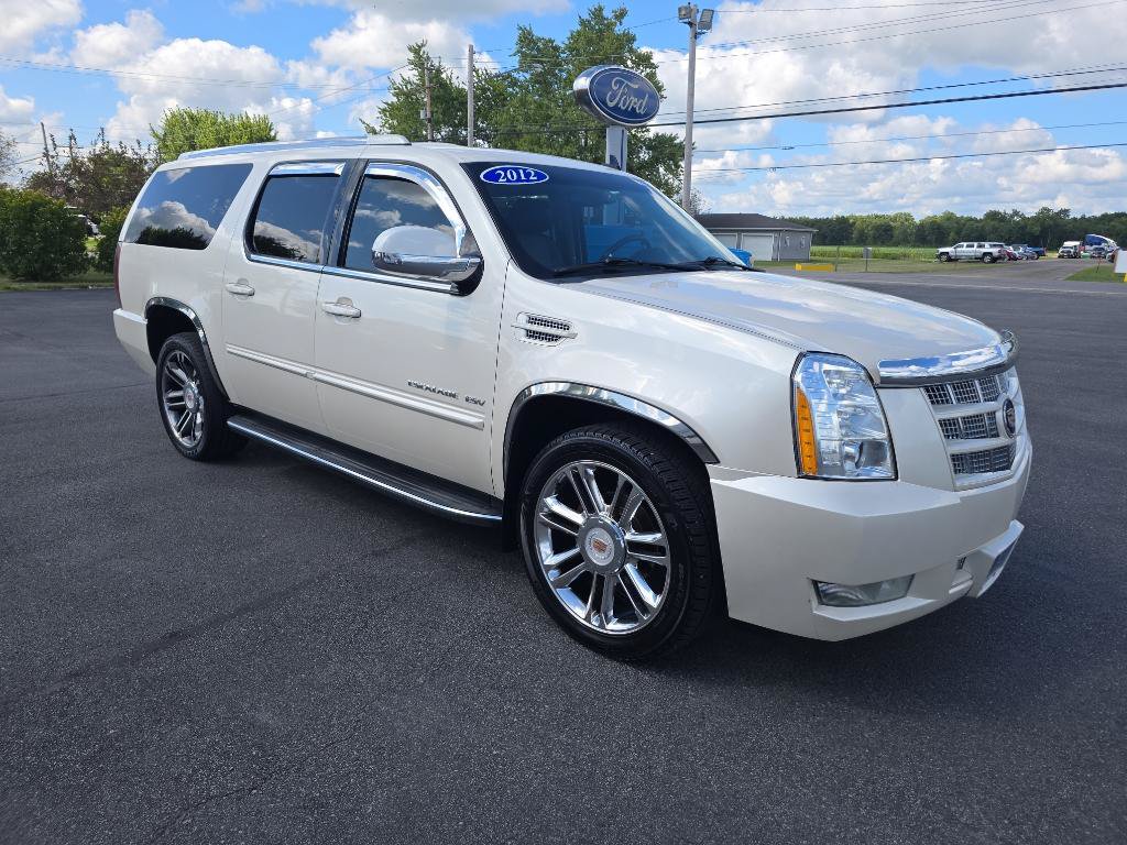 Used 2012 Cadillac Escalade ESV Luxury AWD/4WD image 7
