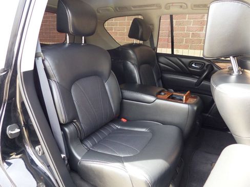 Used 2017 INFINITI QX80 Base AWD 4dr SUV w/ Deluxe Technology Package image 54