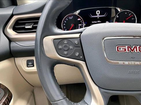 Used 2020 GMC Acadia Denali w/ Trailering Package FWD image 18