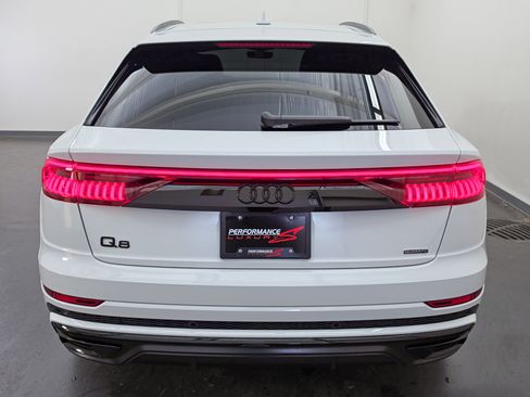 Used 2023 Audi Q8 Prestige AWD/4WD image 4