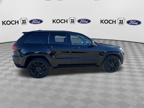 Used 2021 Jeep Grand Cherokee Laredo X image 26