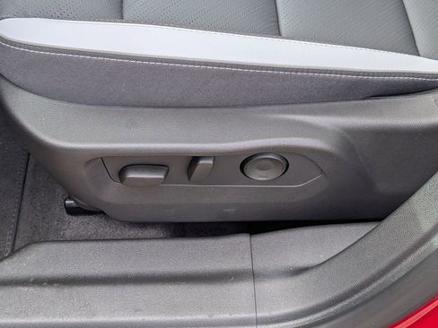 New 2025 Buick Envision Sport Touring image 7