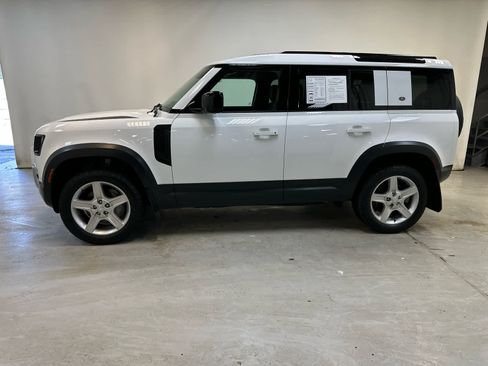 Used 2023 Land Rover Defender 110 SE AWD/4WD image 9