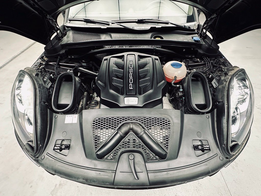 Used 2018 Porsche Macan S AWD/4WD image 45