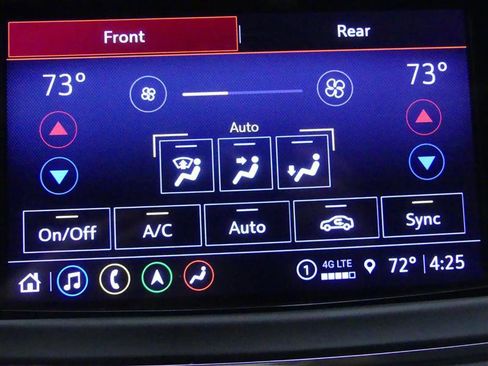 Used 2024 Buick Enclave Premium image 16