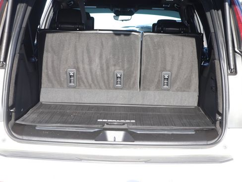 Used 2023 Cadillac Escalade ESV Sport Platinum image 32