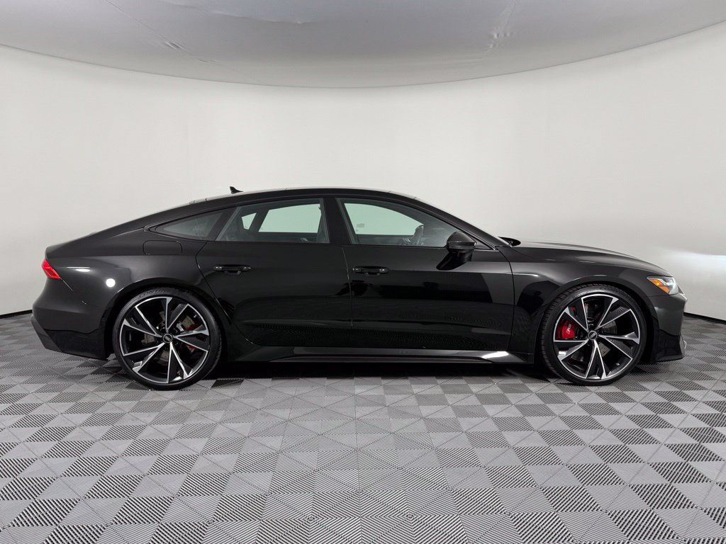 Used 2022 Audi RS 7 Sportback AWD/4WD image 9