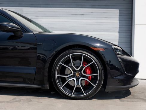 Certified 2024 Porsche Taycan 4S image 10