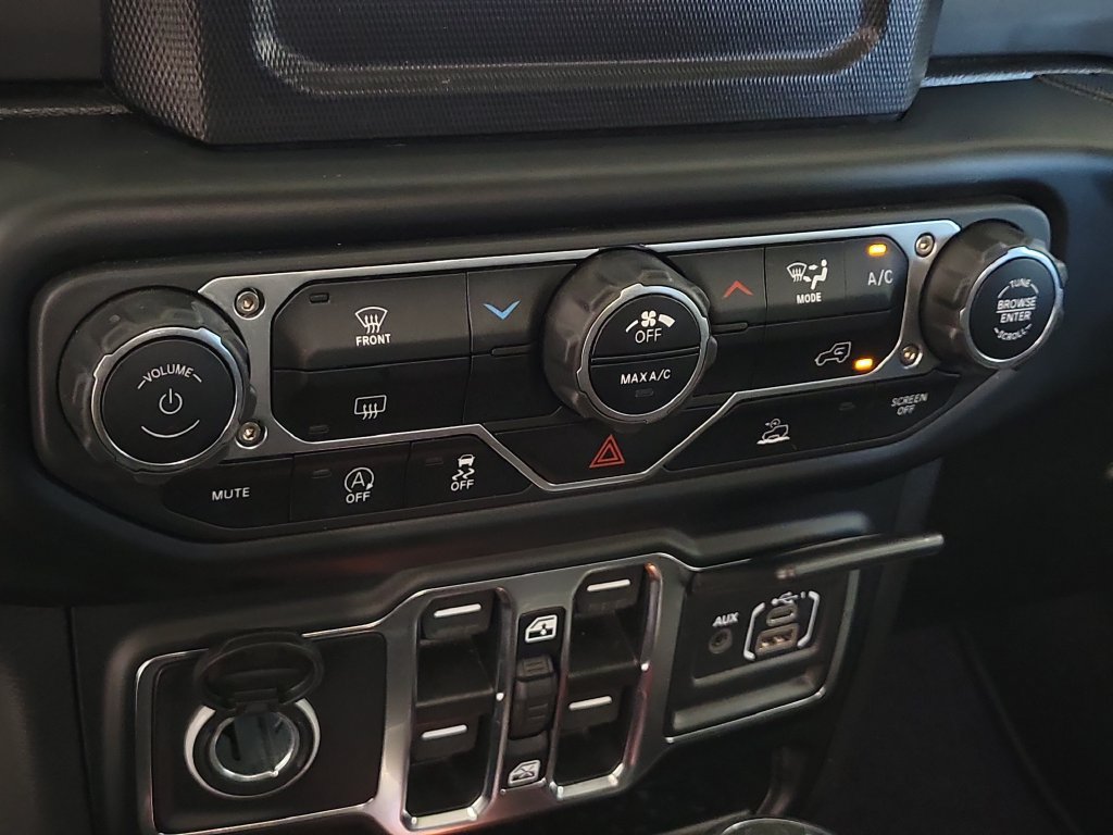 Used 2023 Jeep Wrangler Unlimited Sport AWD/4WD image 19