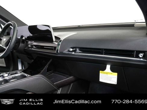 Used 2026 Cadillac Vistiq Luxury AWD/4WD image 23