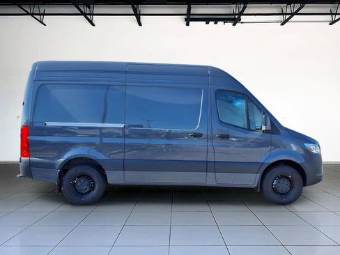 New 2026 Mercedes-Benz Sprinter 2500 image 3