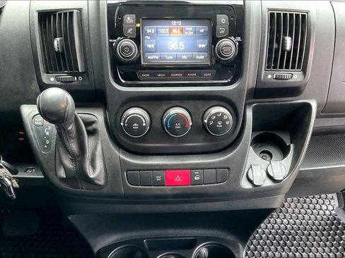 Used 2018 RAM ProMaster 2500 w/ Mopar Trailer Tow Group image 7