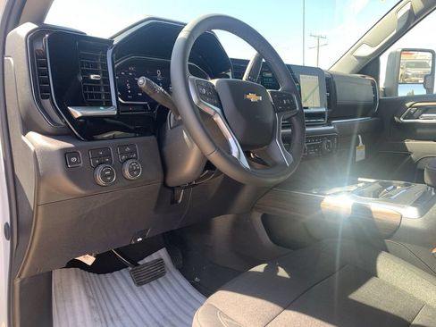 New 2026 Chevrolet Silverado 3500 LT w/ Convenience Package AWD/4WD image 7