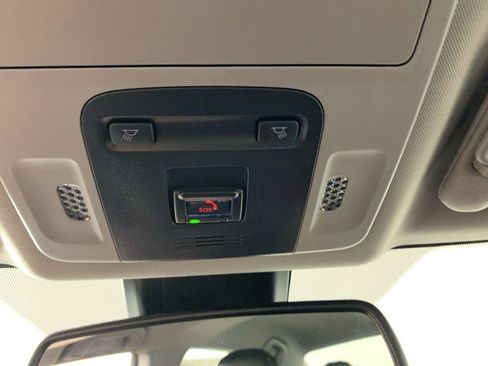 Used 2024 Toyota Camry SE w/ Convenience Package image 23