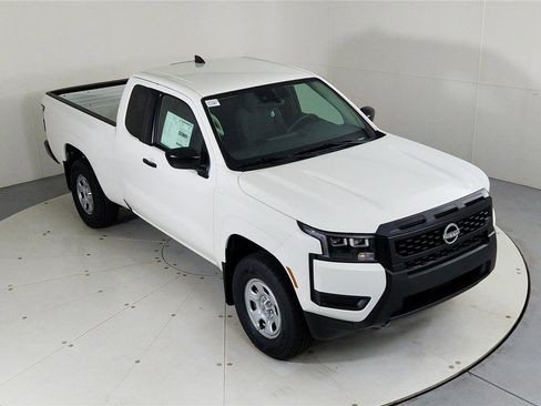 New 2026 Nissan Frontier S image 13