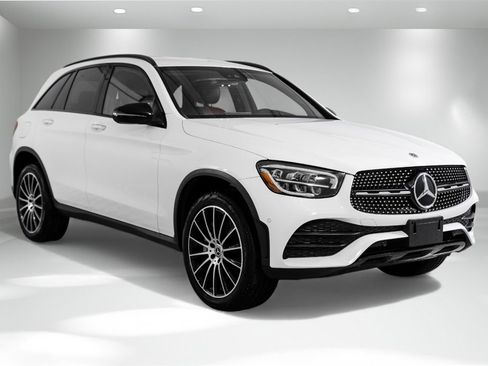 Used 2022 Mercedes-Benz GLC 300 w/ AMG Line image 7
