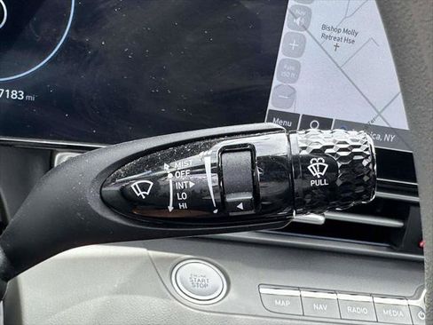 Certified 2024 Hyundai Elantra SEL FWD image 29