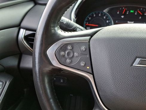 Used 2021 Chevrolet Traverse RS image 23