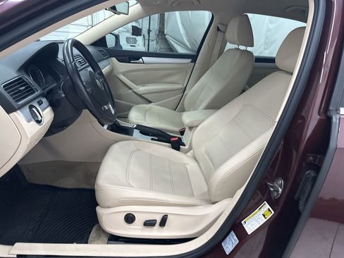 Used 2013 Volkswagen Passat 2.5 SE image 18