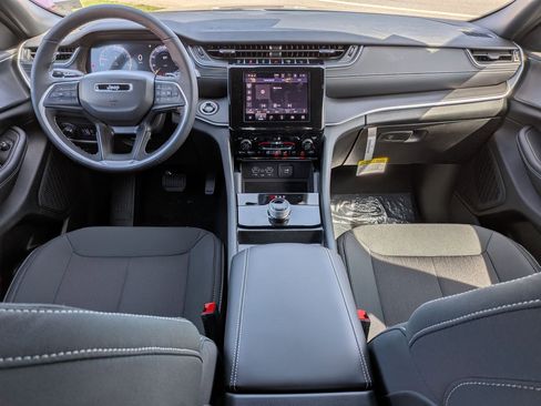 New 2026 Jeep Grand Cherokee Laredo X AWD/4WD image 31
