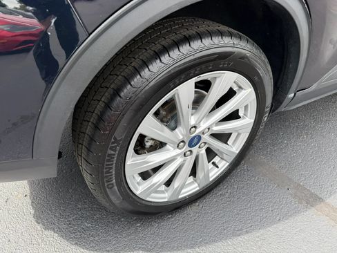 Used 2021 Ford Escape Titanium w/ Titanium Elite Package AWD/4WD image 45