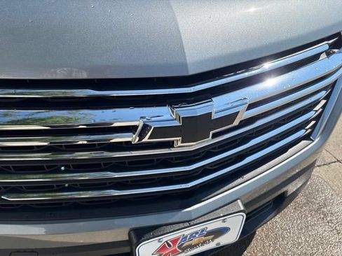 Used 2023 Chevrolet Traverse LT AWD/4WD image 26
