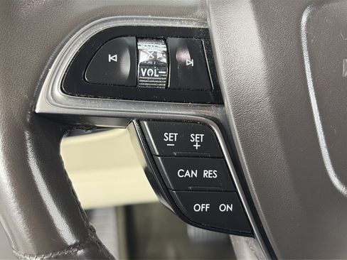 Used 2019 Lincoln Nautilus Reserve w/ Cargo Utility Package AWD/4WD image 40