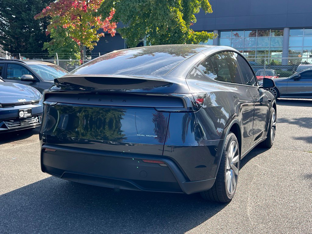 Used 2026 Tesla Model Y Long Range AWD/4WD image 7