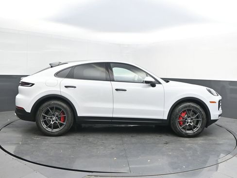 New 2025 Porsche Cayenne S image 6