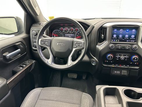 Certified 2020 Chevrolet Silverado 1500 RST image 25