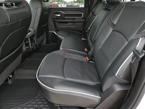 New 2026 RAM 2500 Laramie AWD/4WD image 29